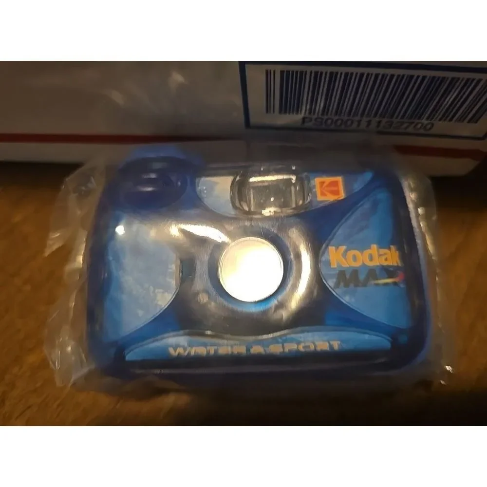 KODAK Water Sport Underwater 35mm One-Time-Use‎ Disposable Camera - 27 Exposures